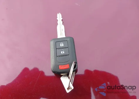 2020 Mitsubishi Mirage Le z USA, uszkodzony, nr VIN ML32A5HJ2LH001465